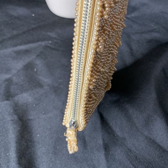 Beautiful VGC hand made Vintage Seed Bead clutch purse / evening purse - Picture 3 of 13